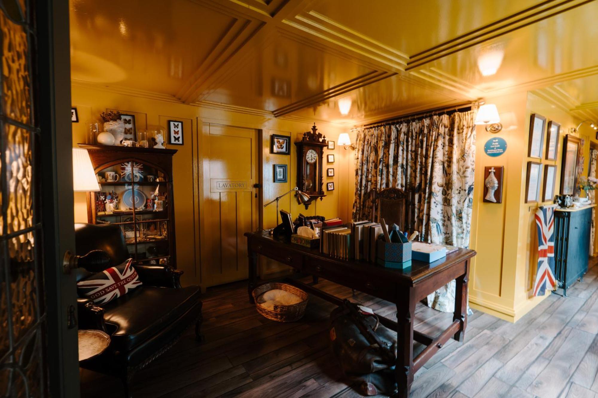 Sheddington Manor - 2 Bedroom Guest House & Cinema Belfast Ngoại thất bức ảnh